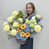 Осенняя композиция в бетонном кашпо